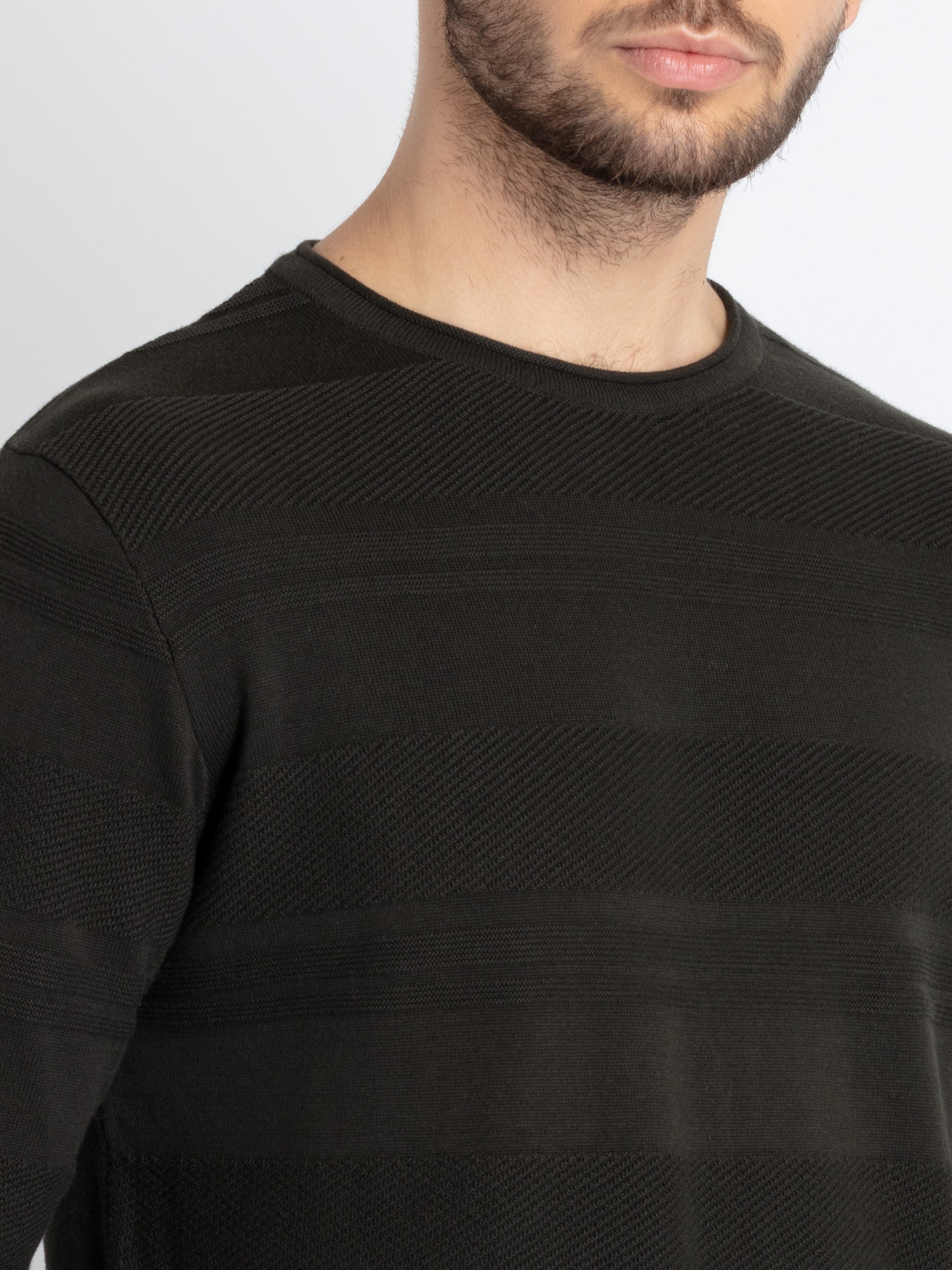 round neck sweaters