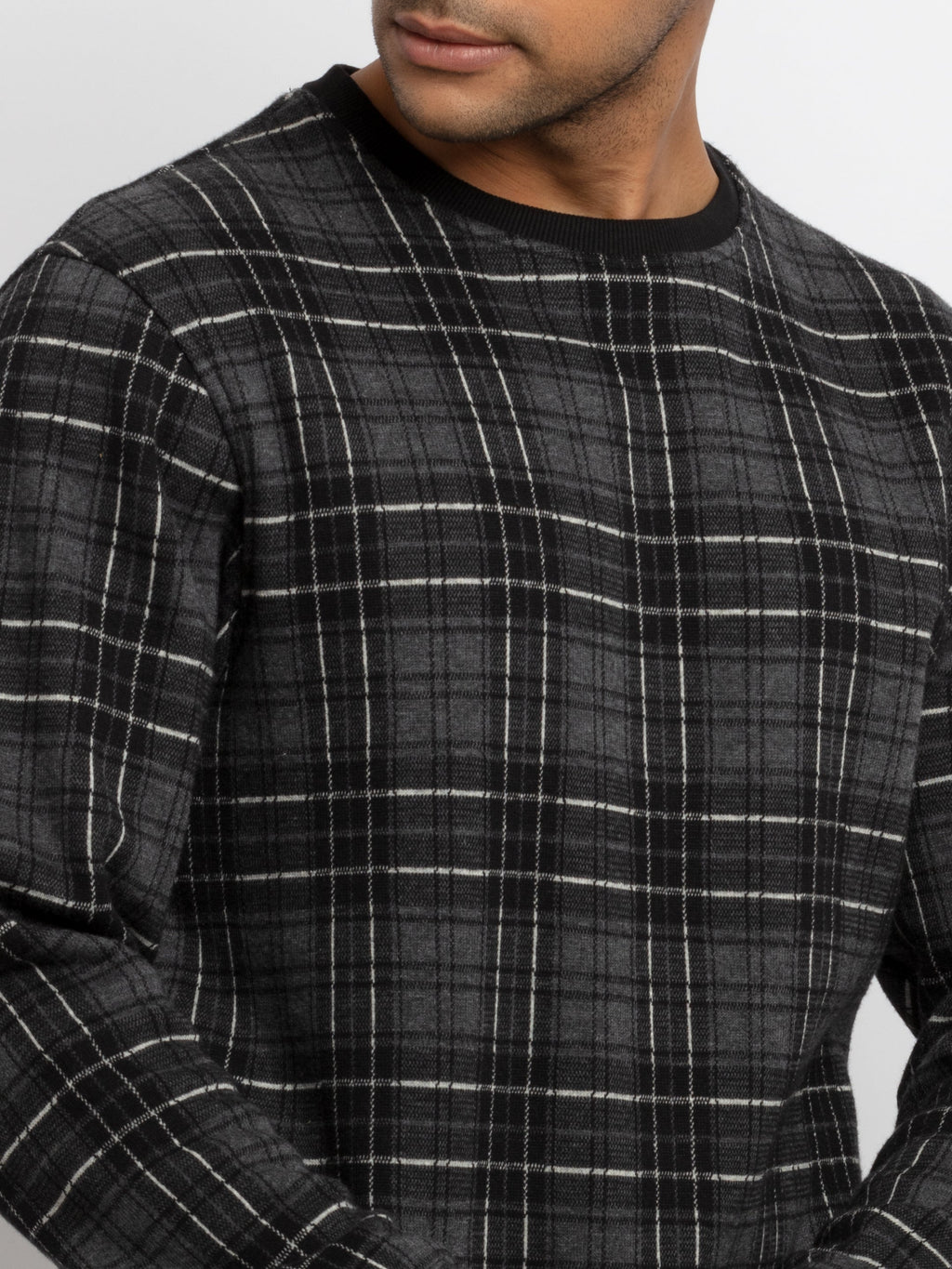 hooded sweatshirts