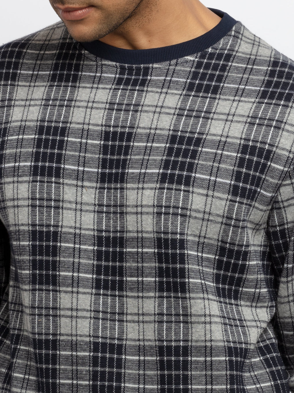 hooded sweatshirts