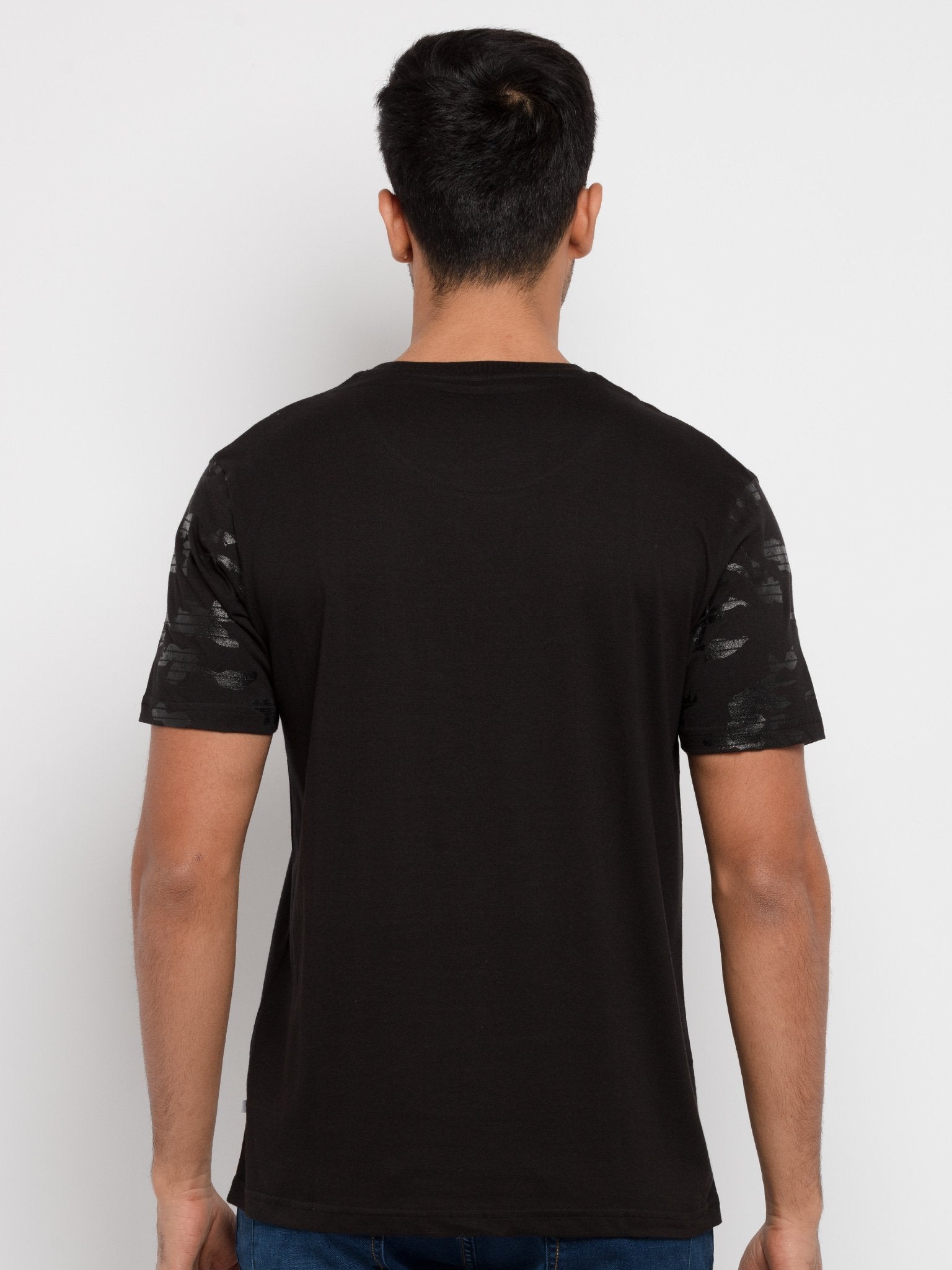 Mens Printed Cameo Round Neck T-Shirt