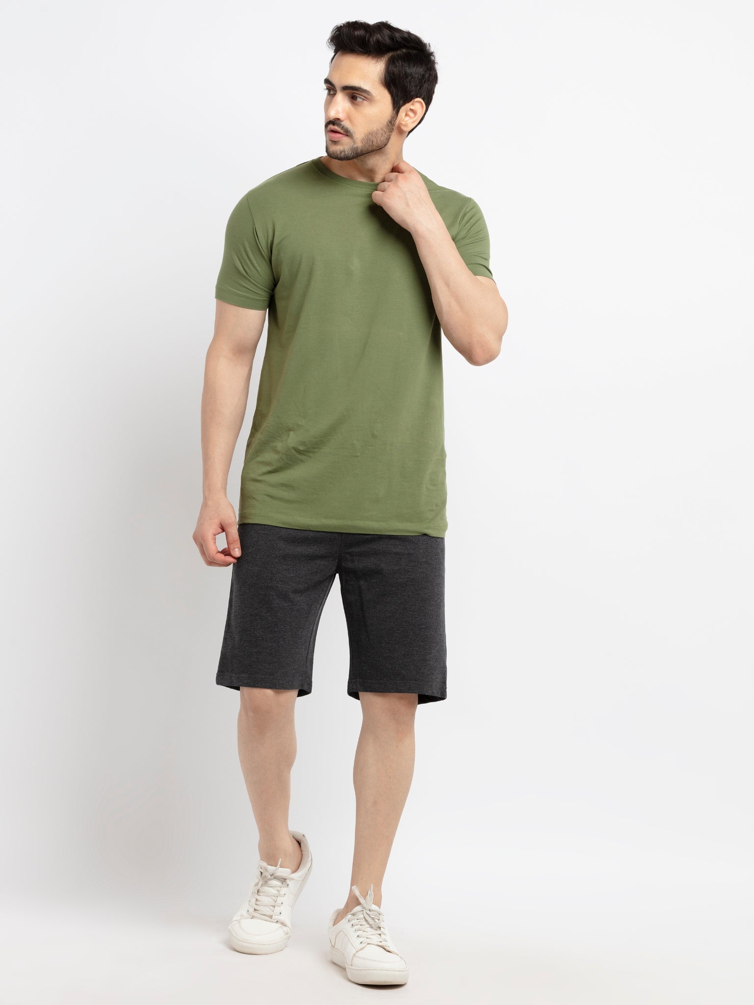 Mens Solid Regular Fit Shorts