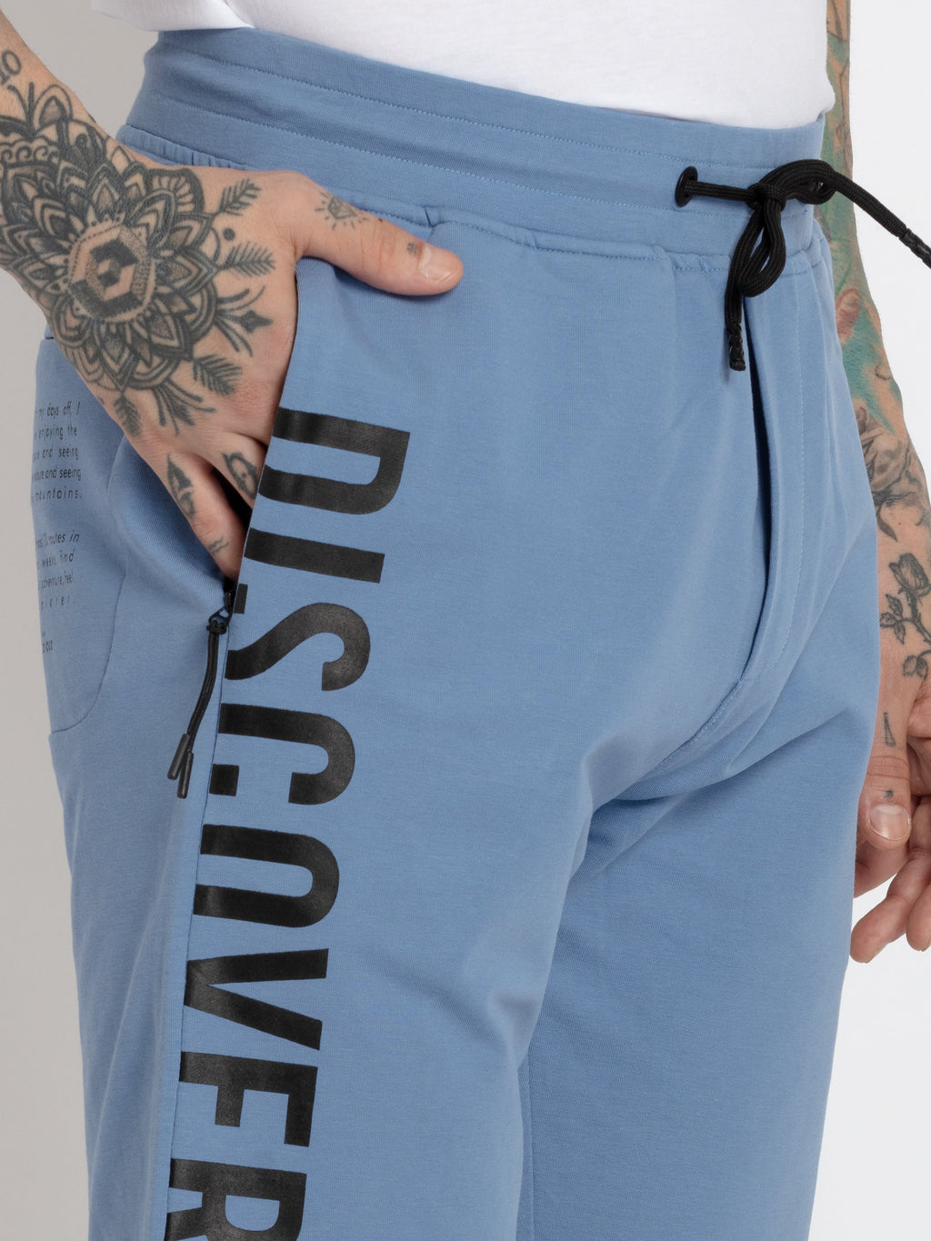 Mens Solid Regular Fit Shorts