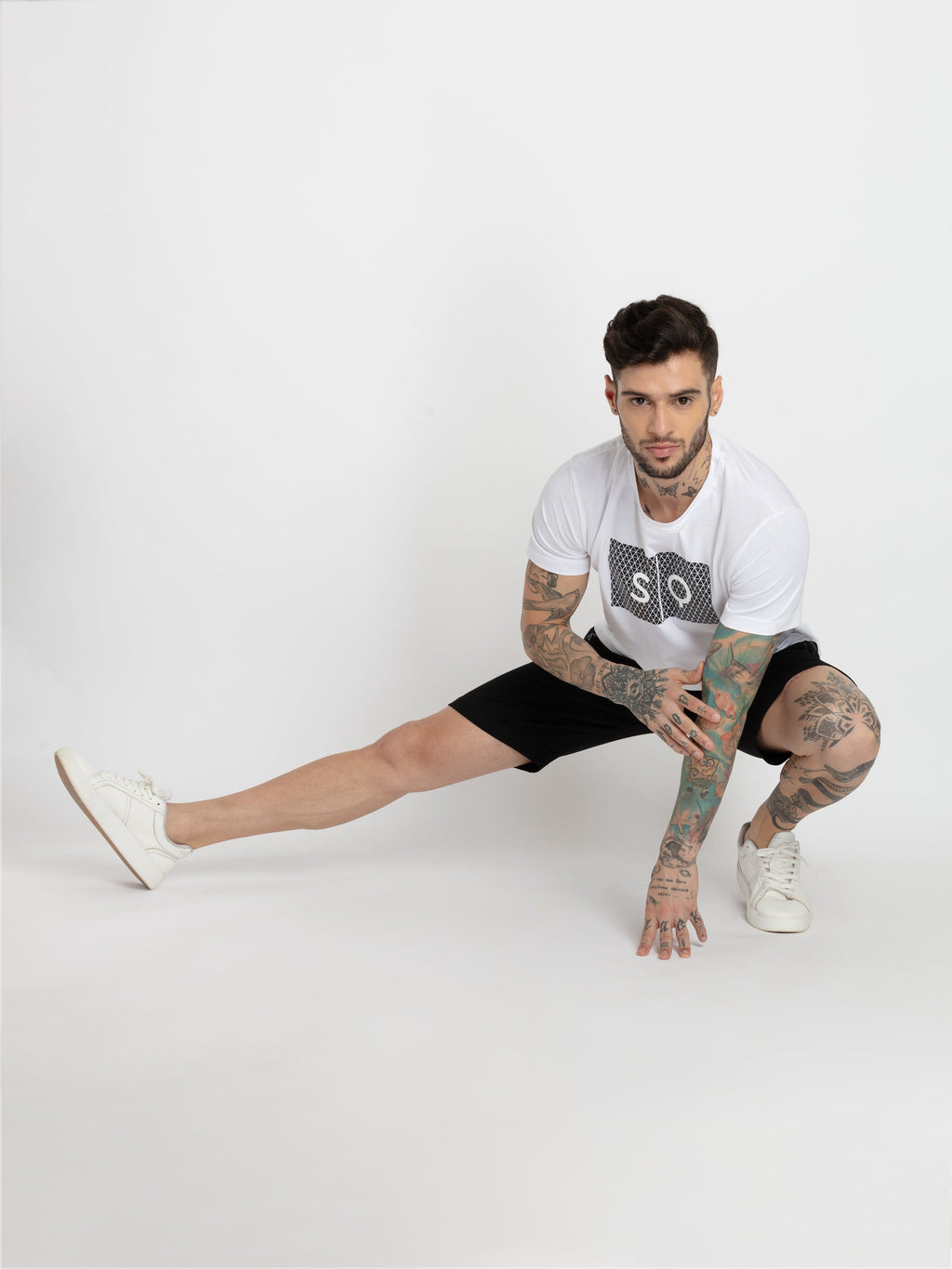Mens Solid Regular Fit Shorts