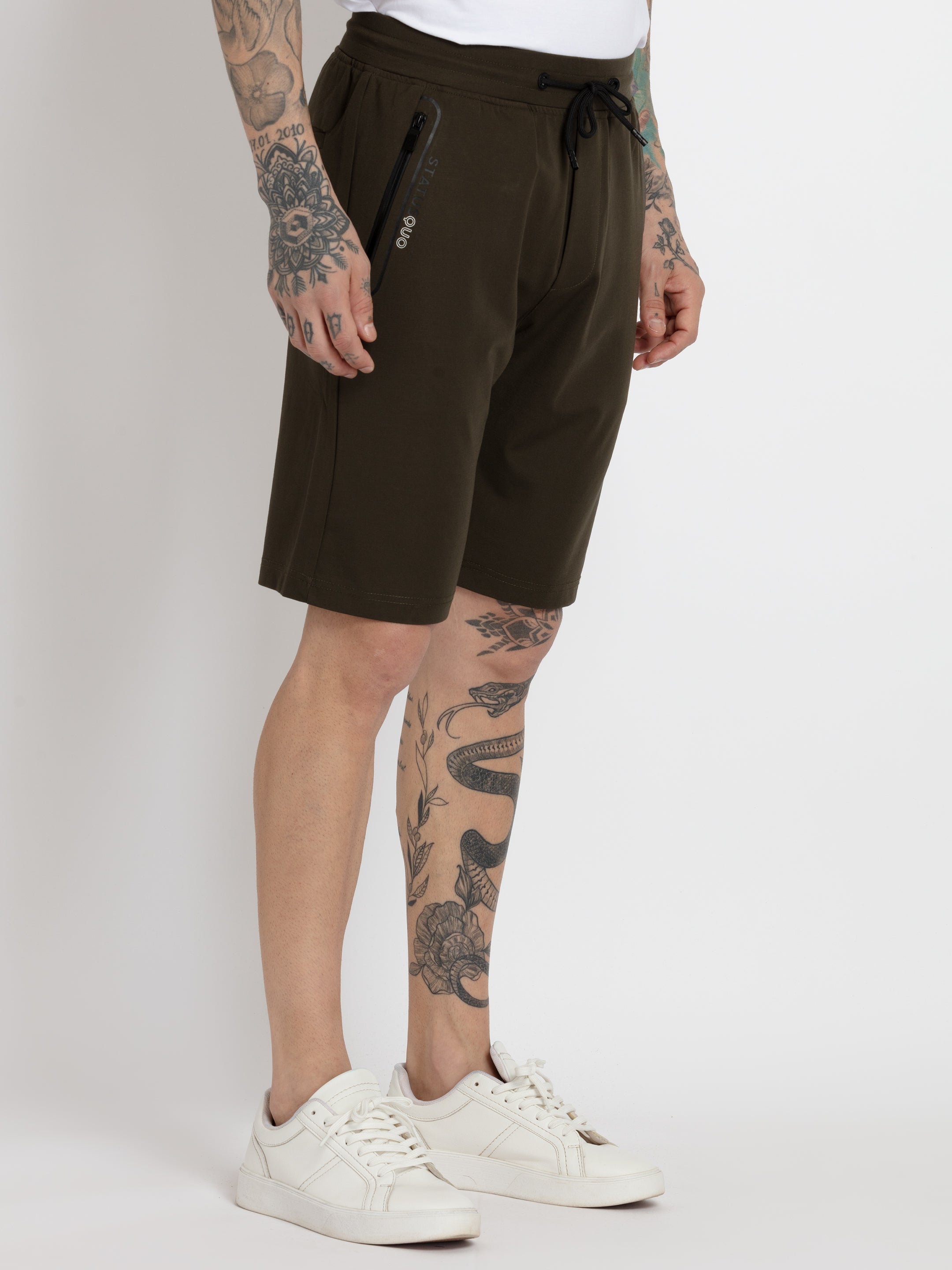 Mens Solid Regular Fit Shorts