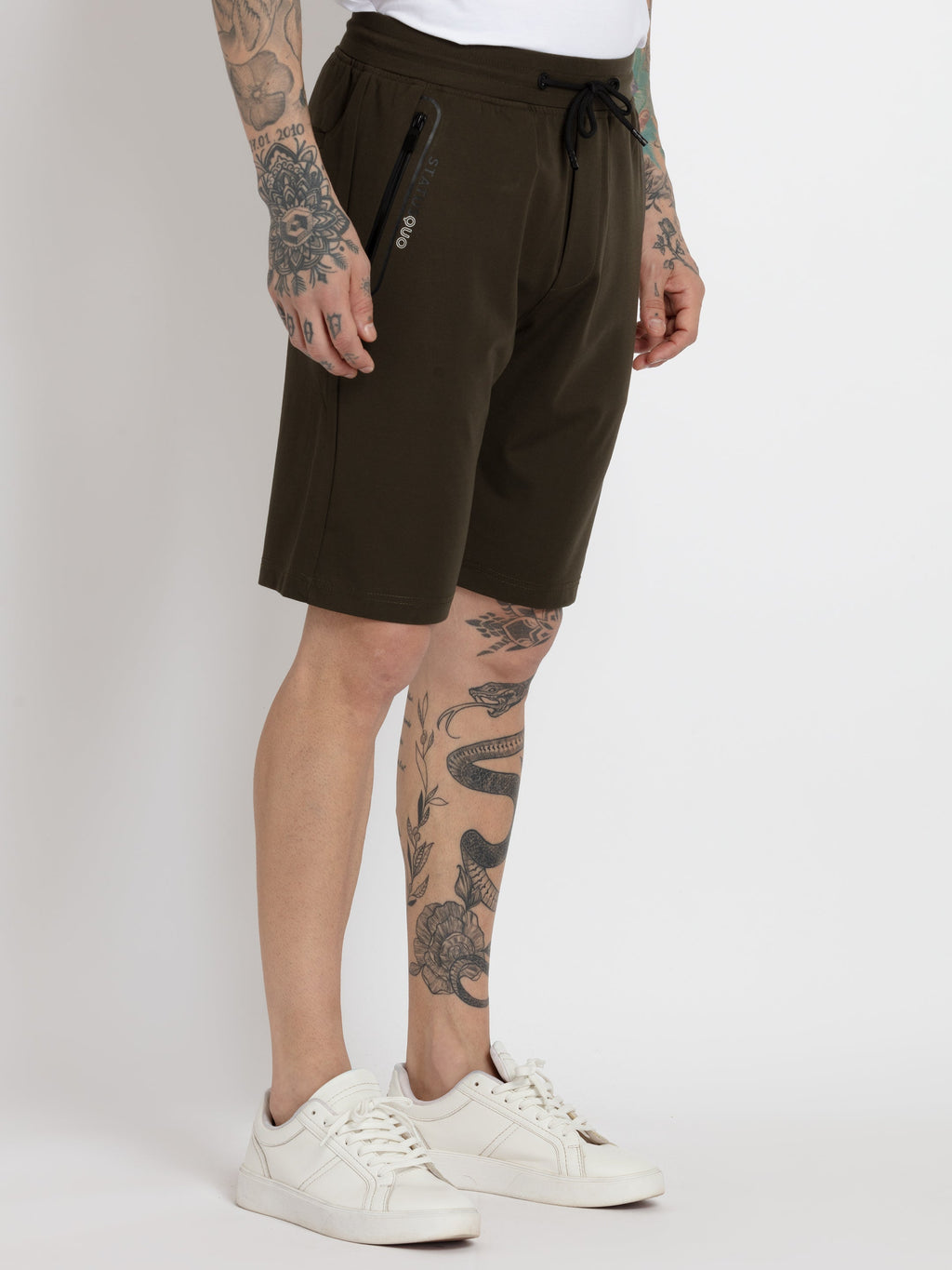 Mens Solid Regular Fit Shorts