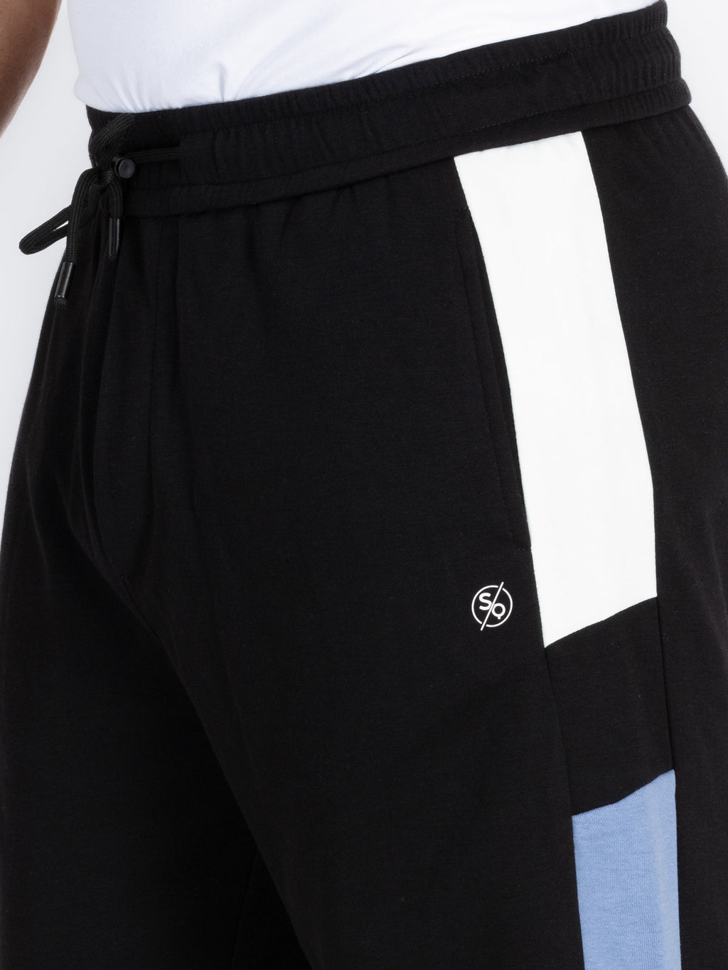 Mens Solid Regular Fit Shorts
