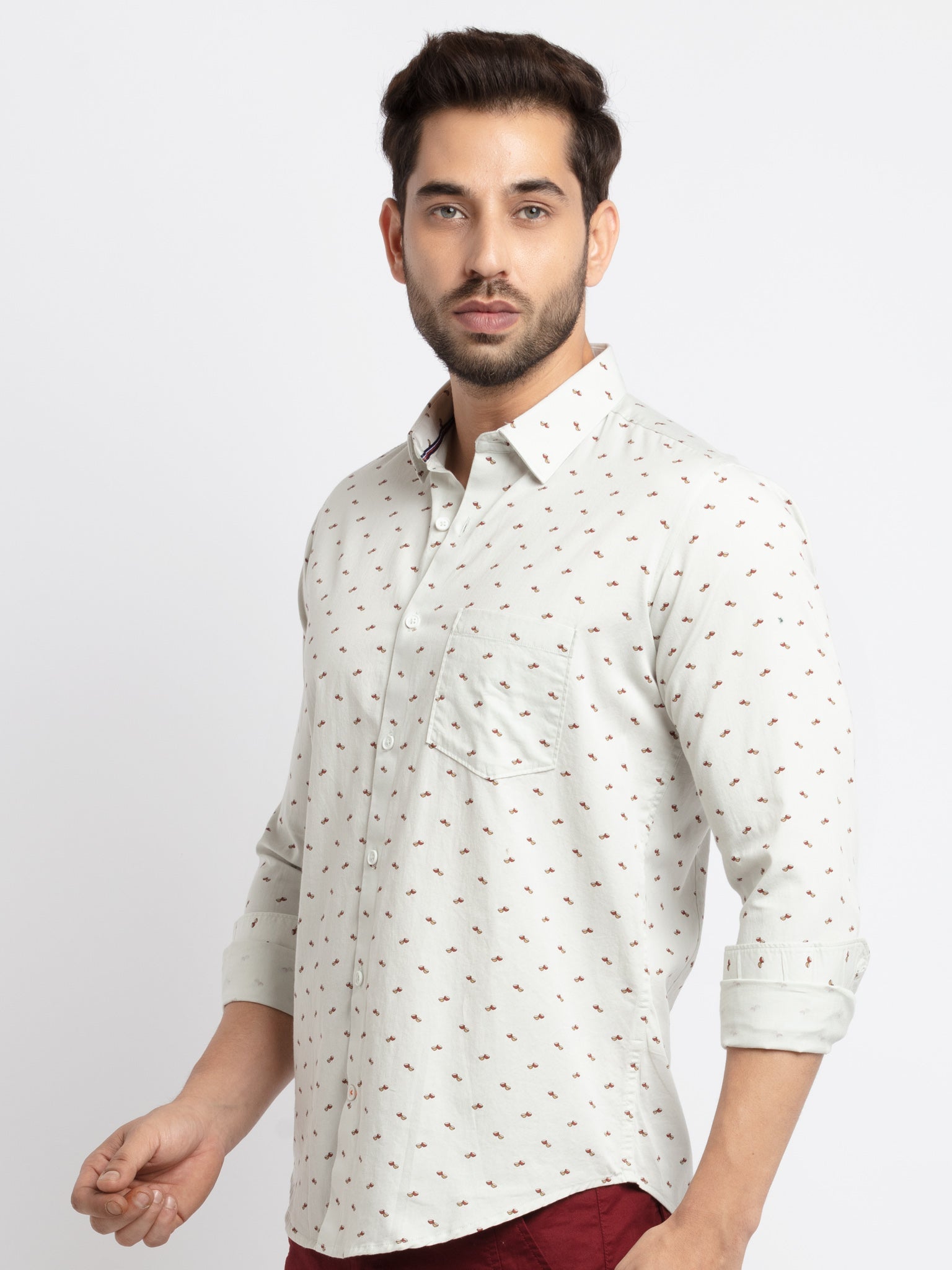 slim fit shirt
