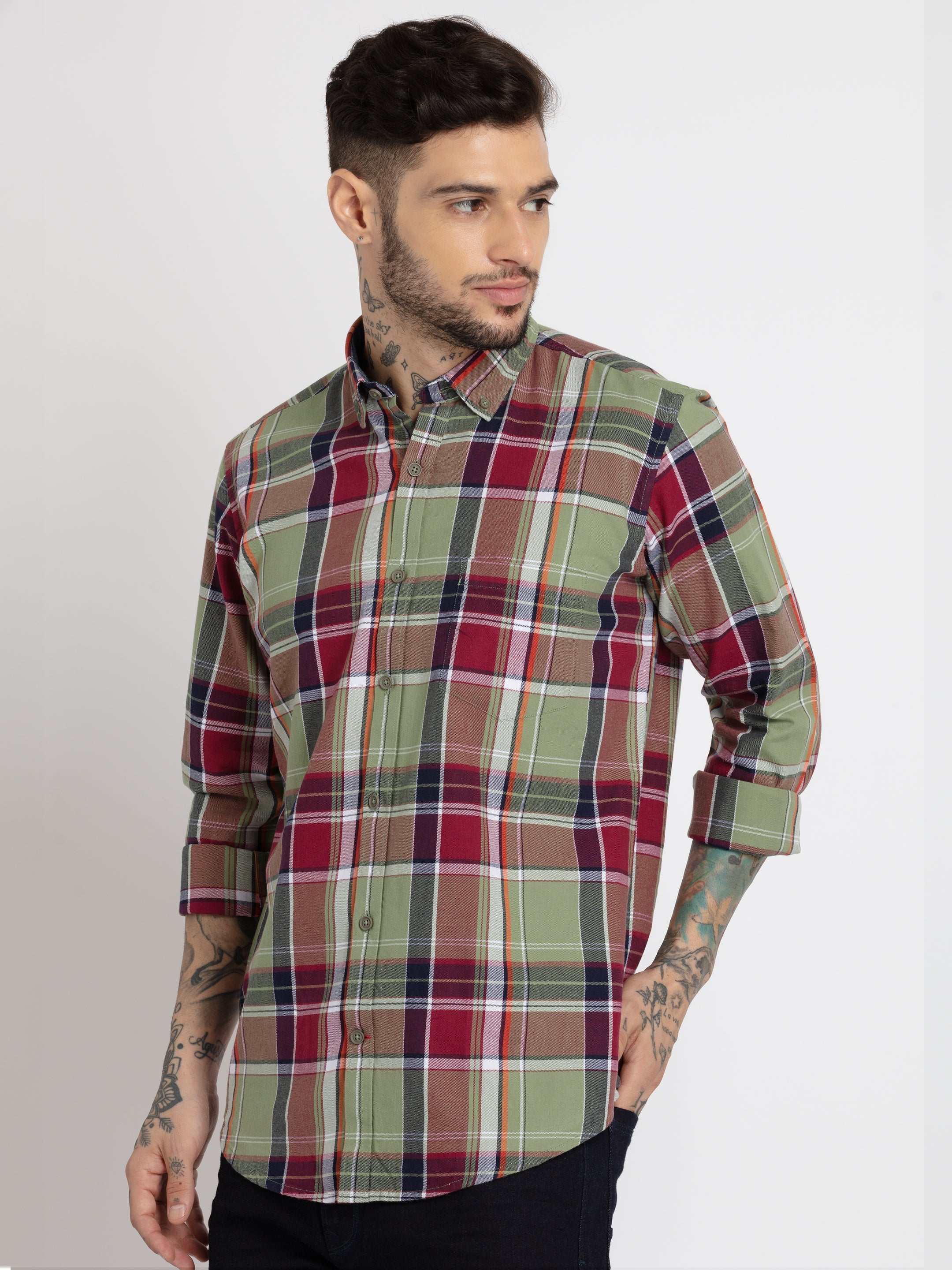 slim fit shirt