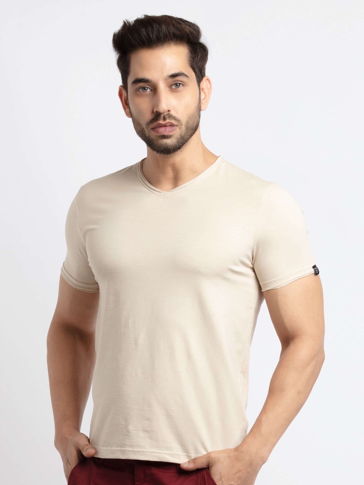 Mens Basic Taperd Fit V- Neck T-Shirt
