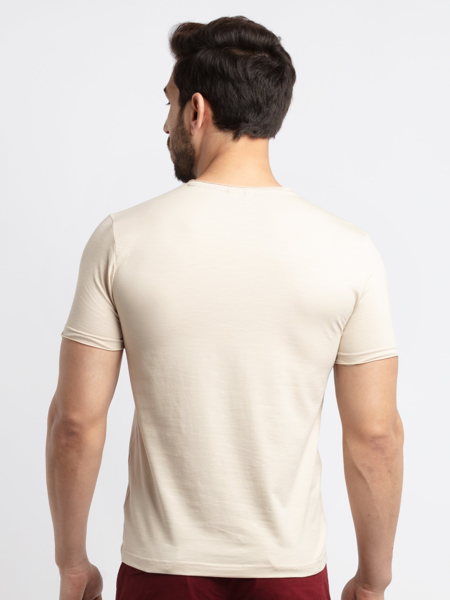 Mens Basic Taperd Fit V- Neck T-Shirt