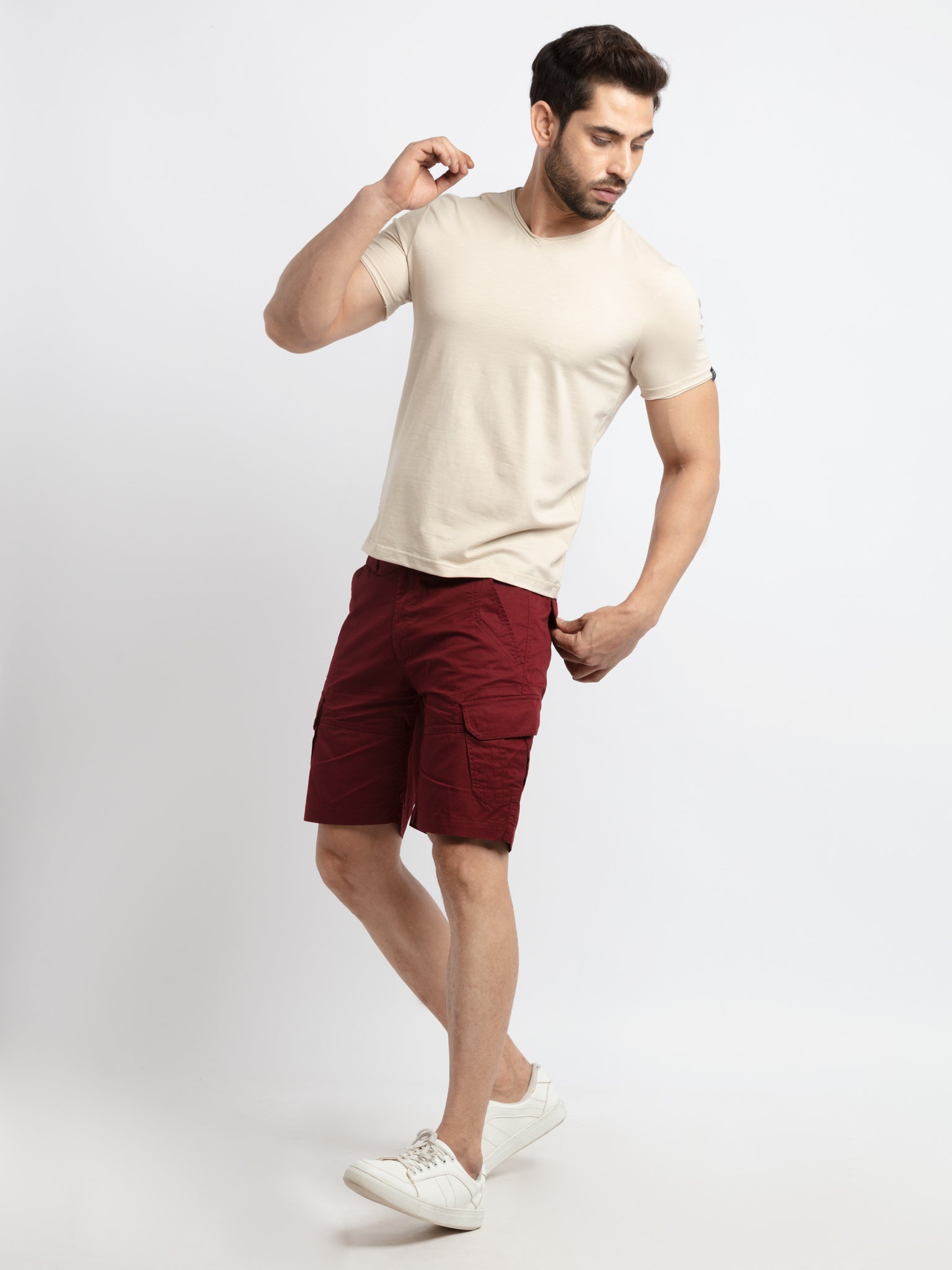 Mens Basic Taperd Fit V- Neck T-Shirt