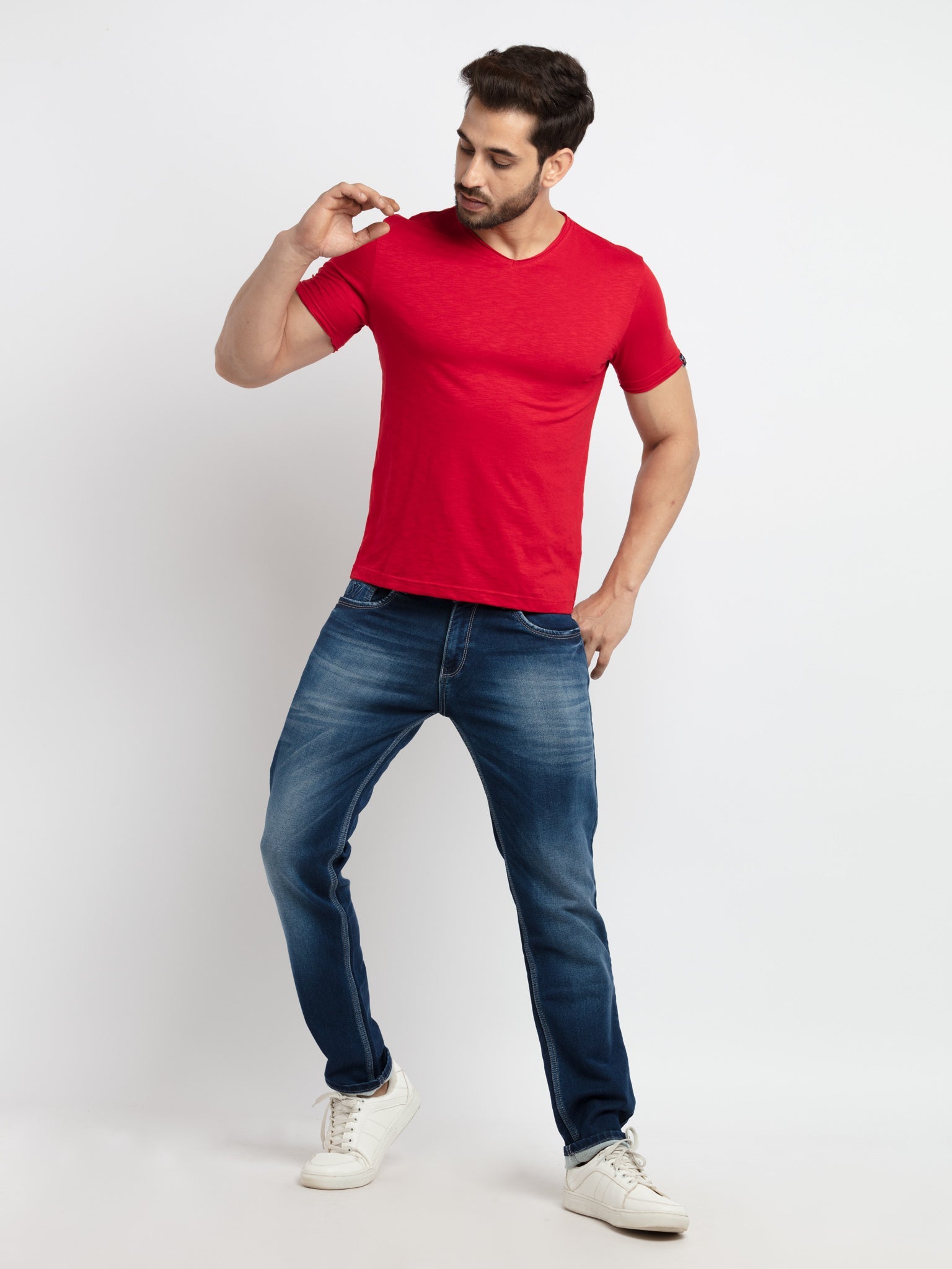 Mens Basic Taperd Fit V- Neck T-Shirt