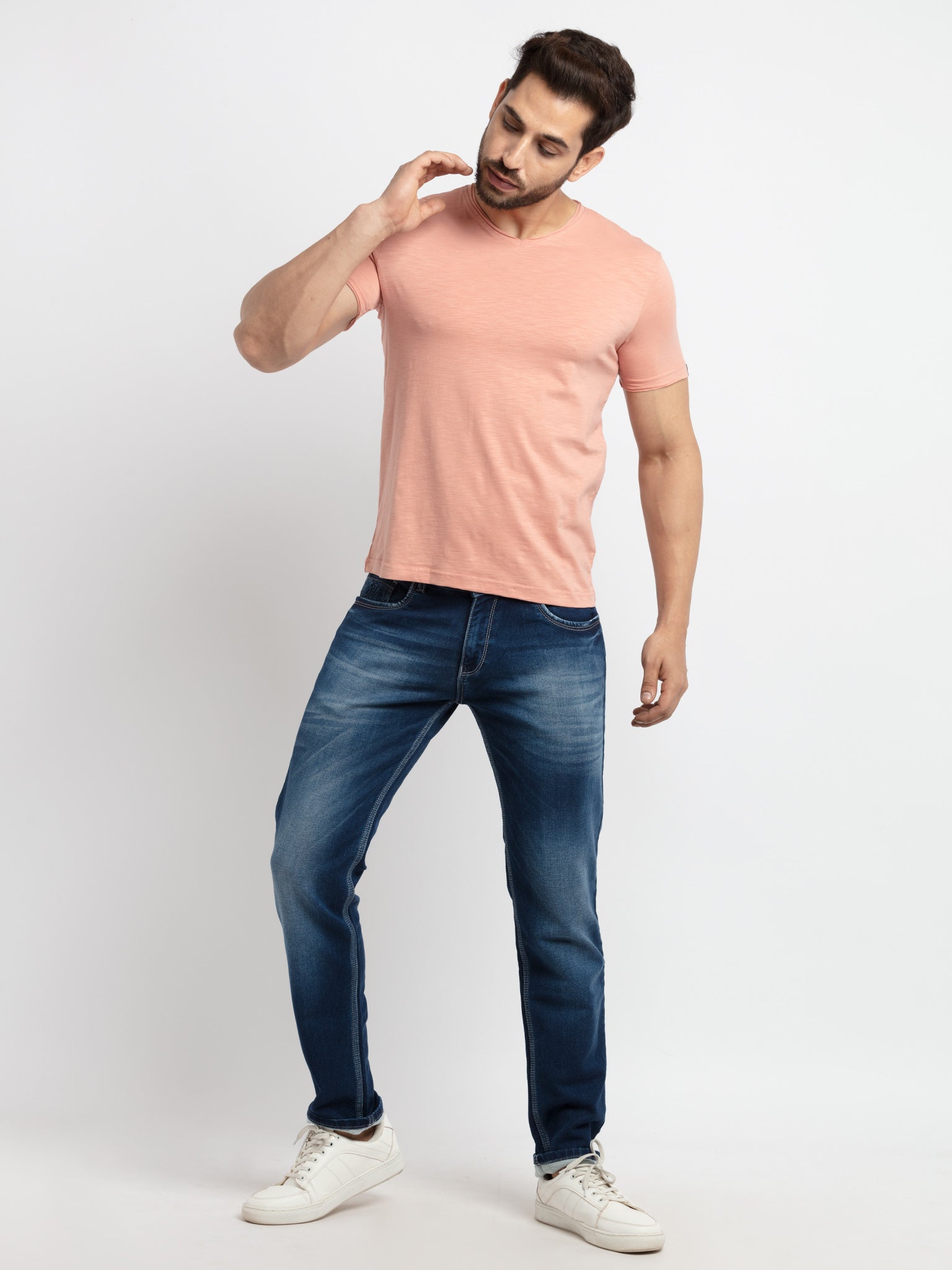 Mens Basic Taperd Fit V- Neck T-Shirt