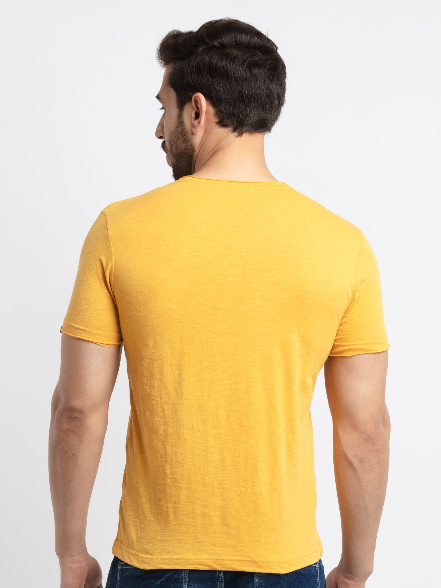 Mens Basic Taperd Fit V- Neck T-Shirt