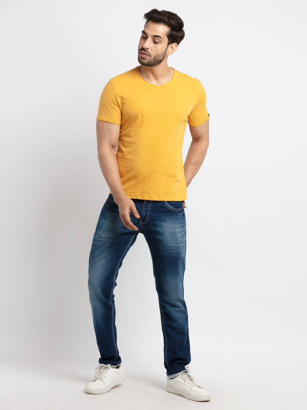 Mens Basic Taperd Fit V- Neck T-Shirt