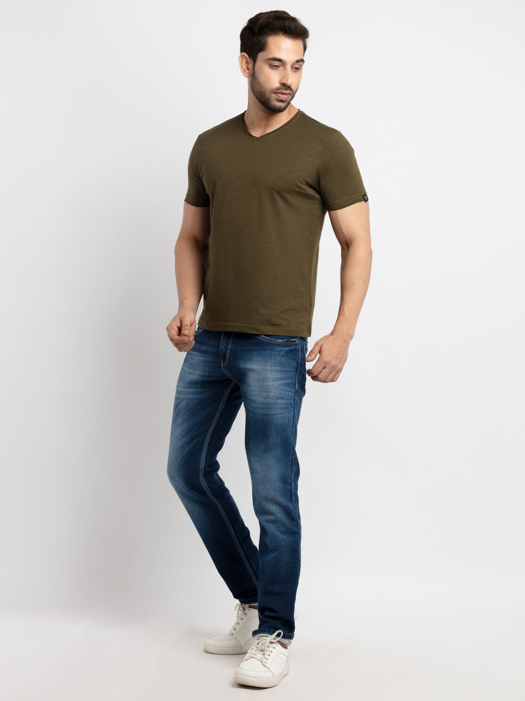 Mens Basic Taperd Fit V- Neck T-Shirt