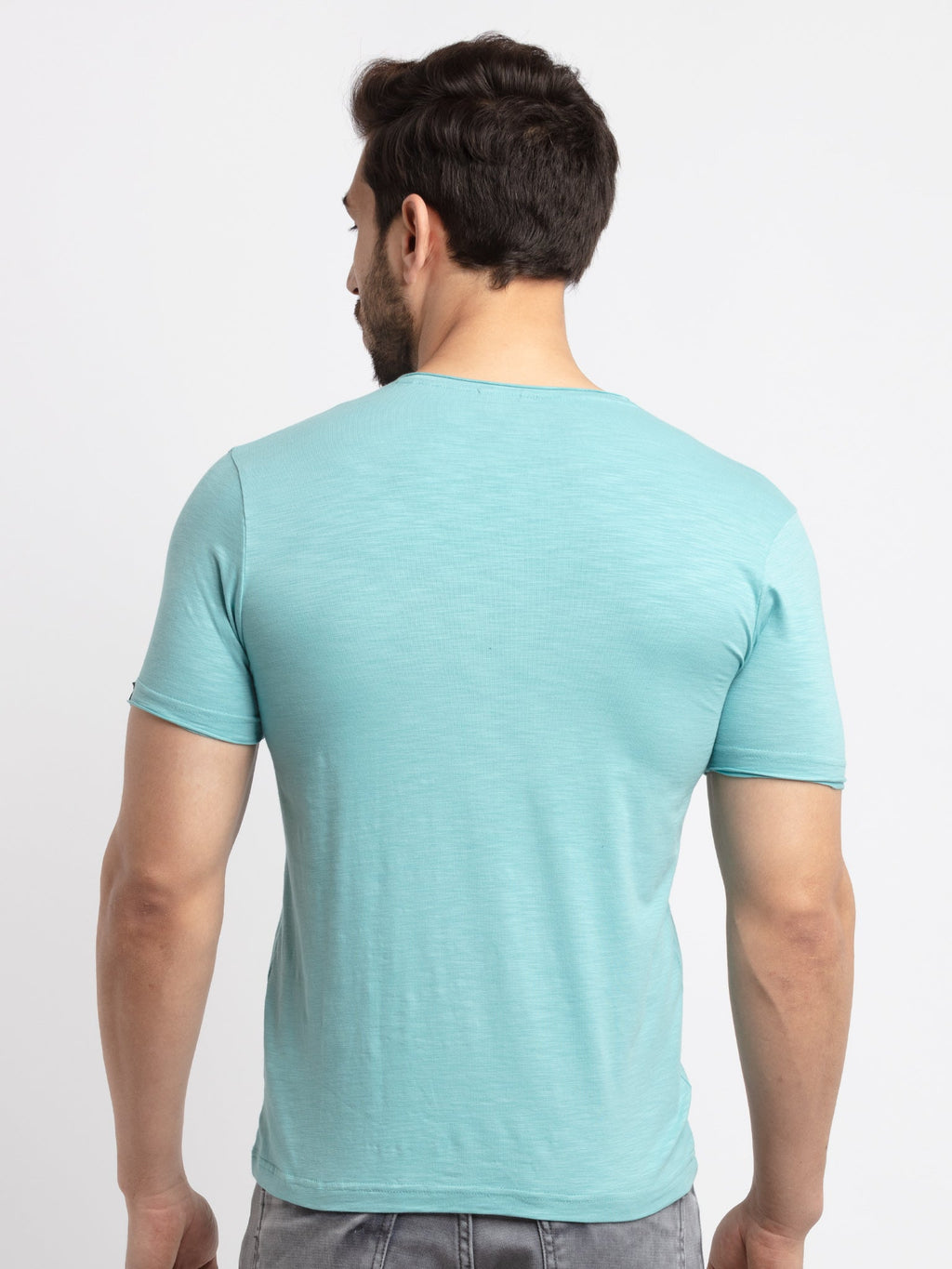 Mens Basic Taperd Fit V- Neck T-Shirt