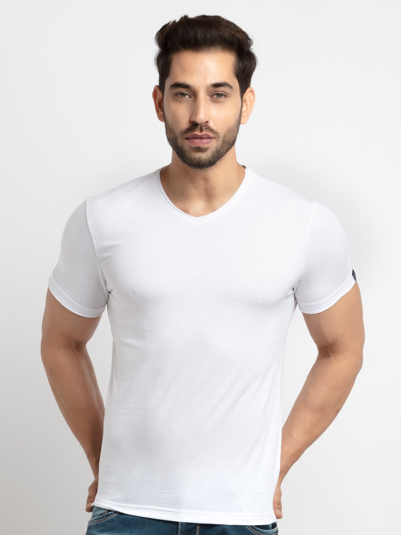 Status Quo |Solid V Neck T-shirt - S, M, L, XL, XXL