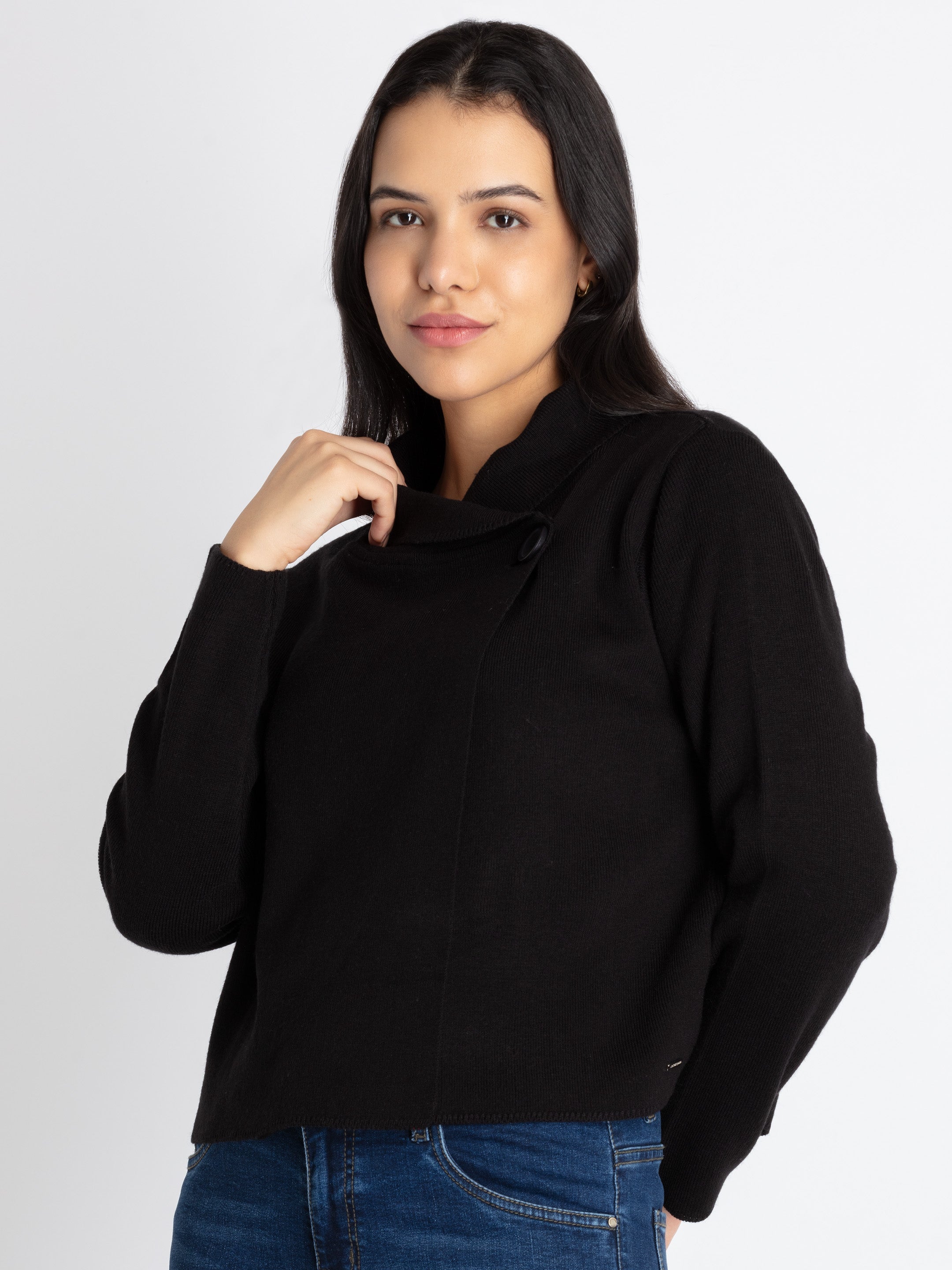 Womens Solid Round Neck Sweater Secondary image