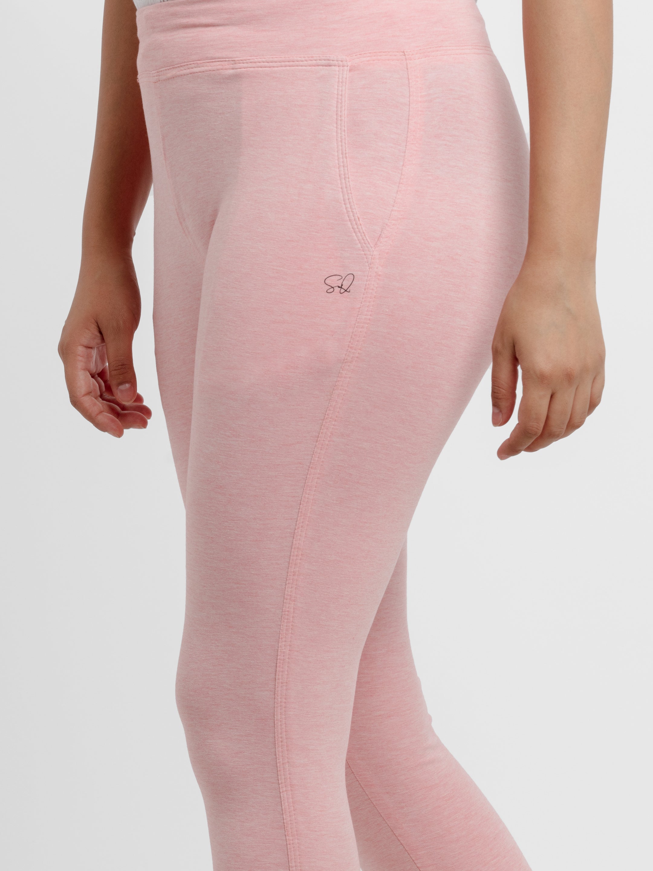 regular fit pants
