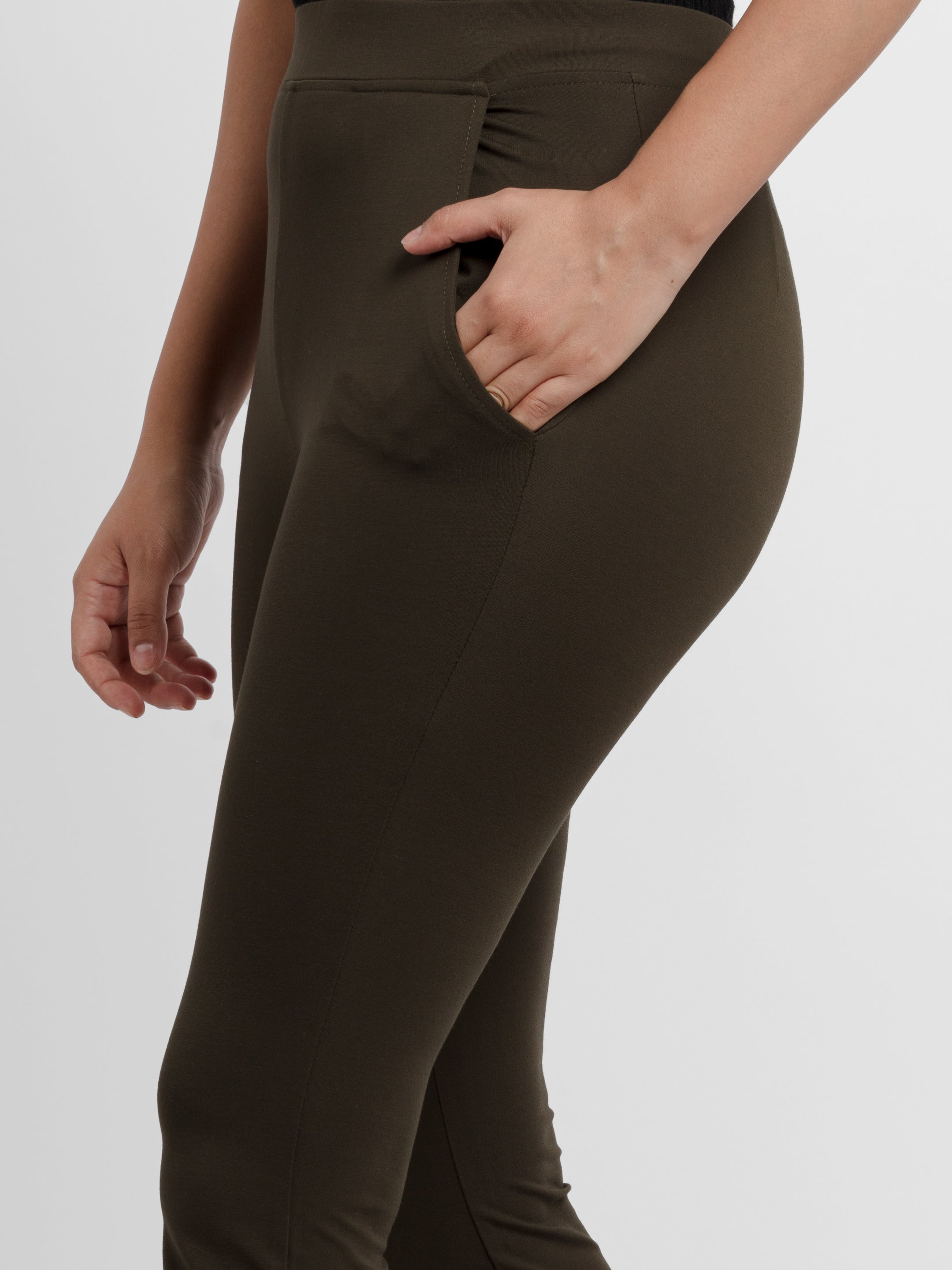 regular fit pants