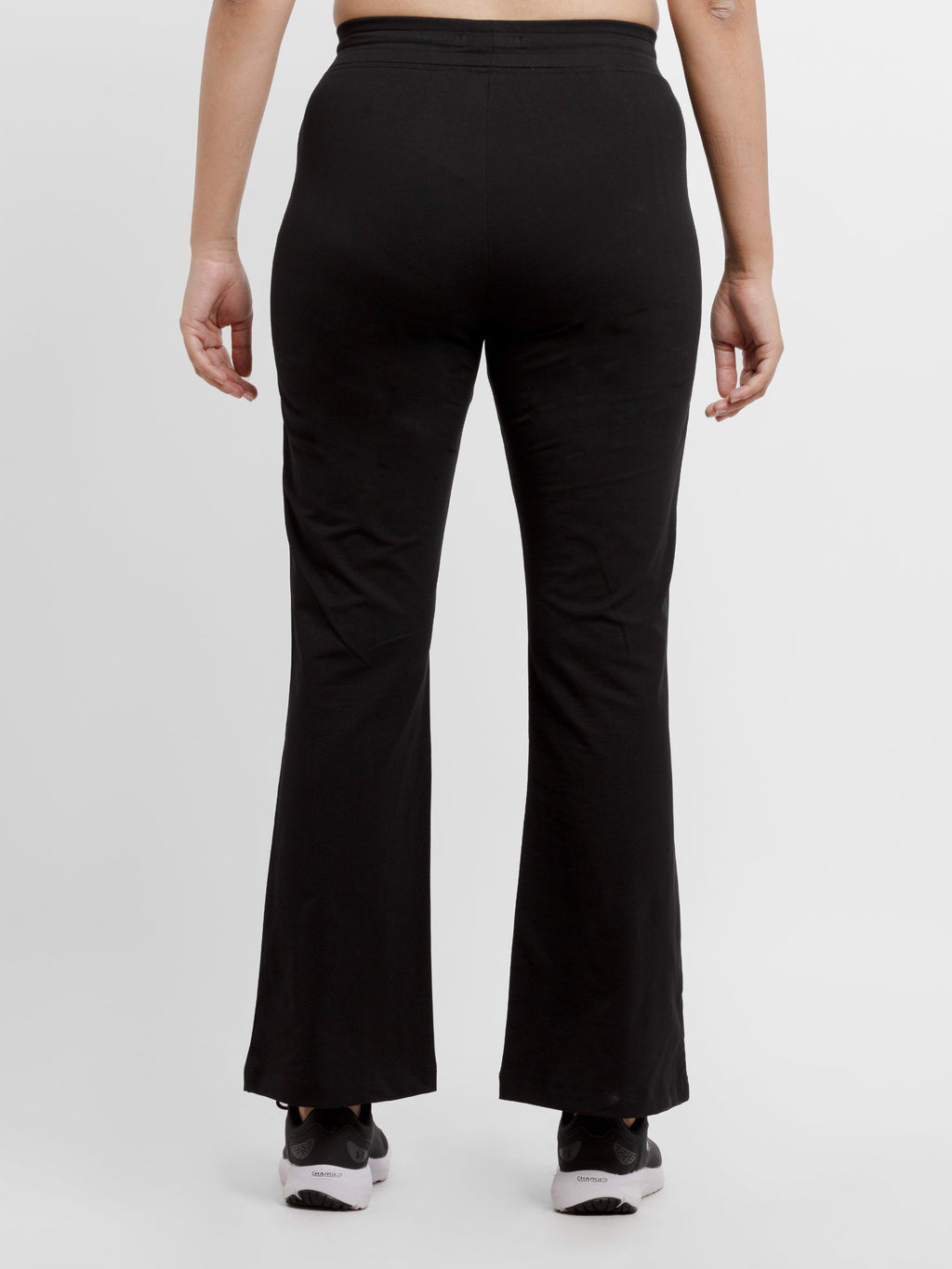 regular fit pants