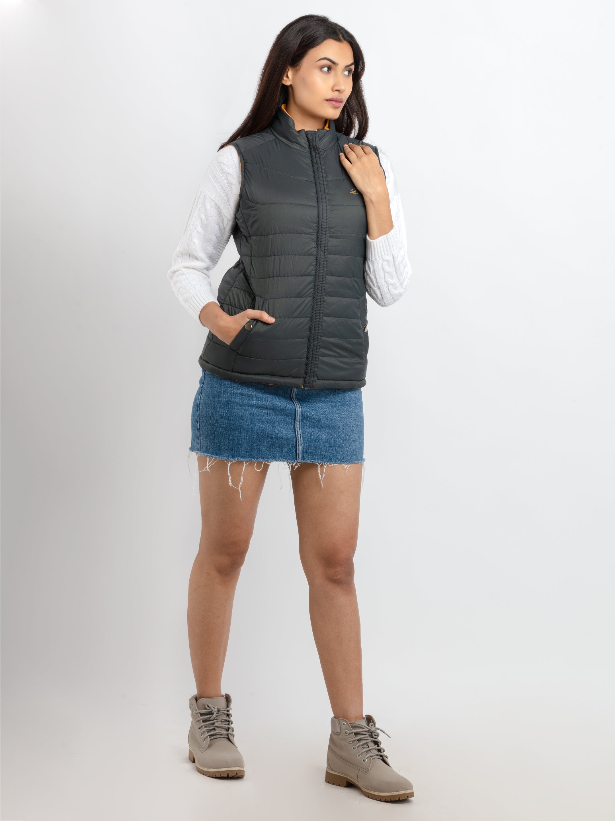 Womens Quilted  Collar Neck Jacket