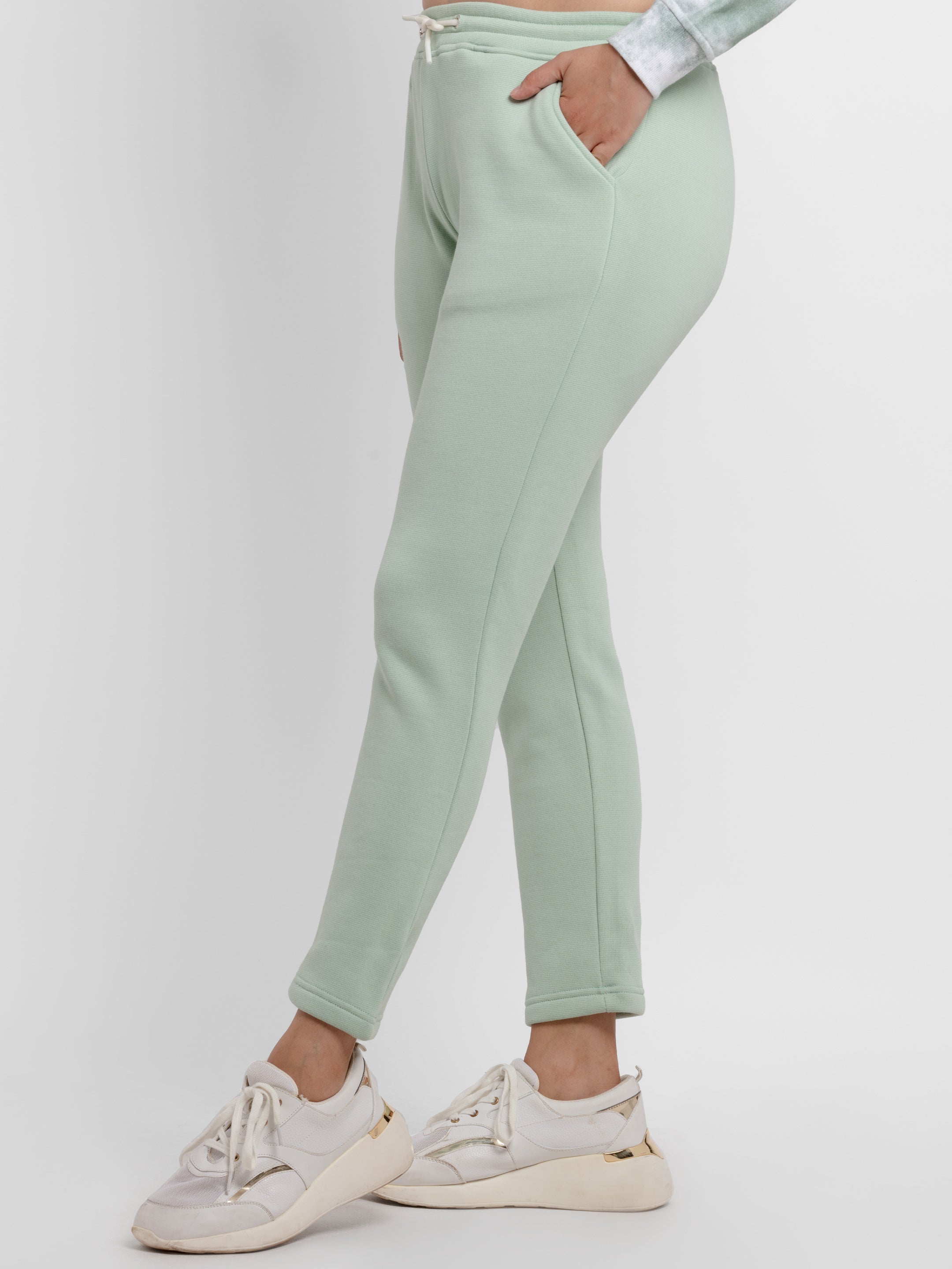 Women's Solid Regular Fit Trackpants Secondary image