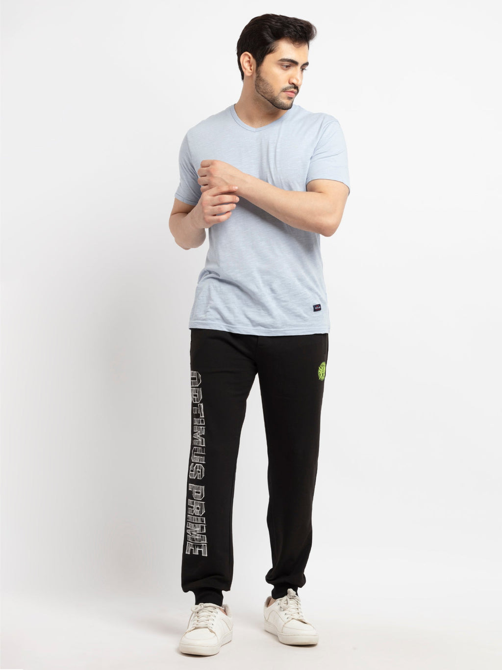 sports joggers