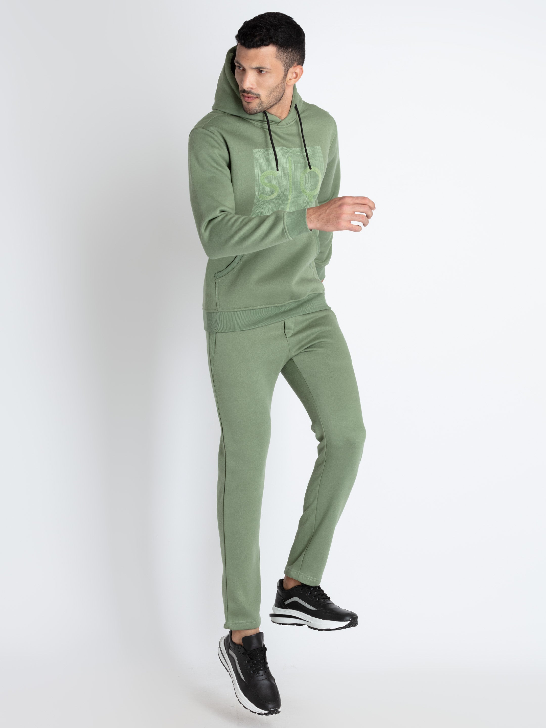 https://statusquo.in/cdn/shop/products/TRACKSUIT-23883-SAGE_0004_5.jpg?v=1693285387