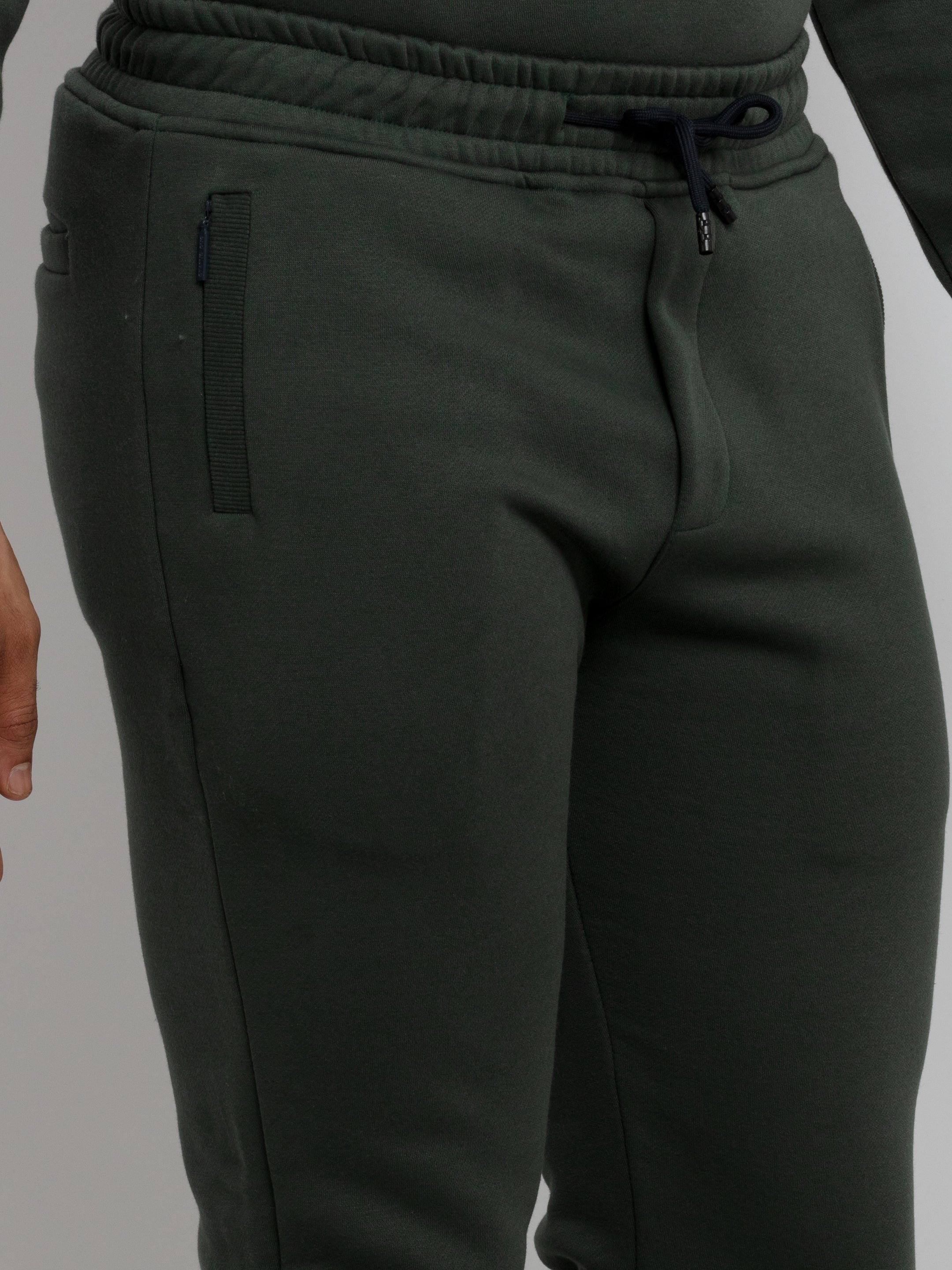 sports track pants