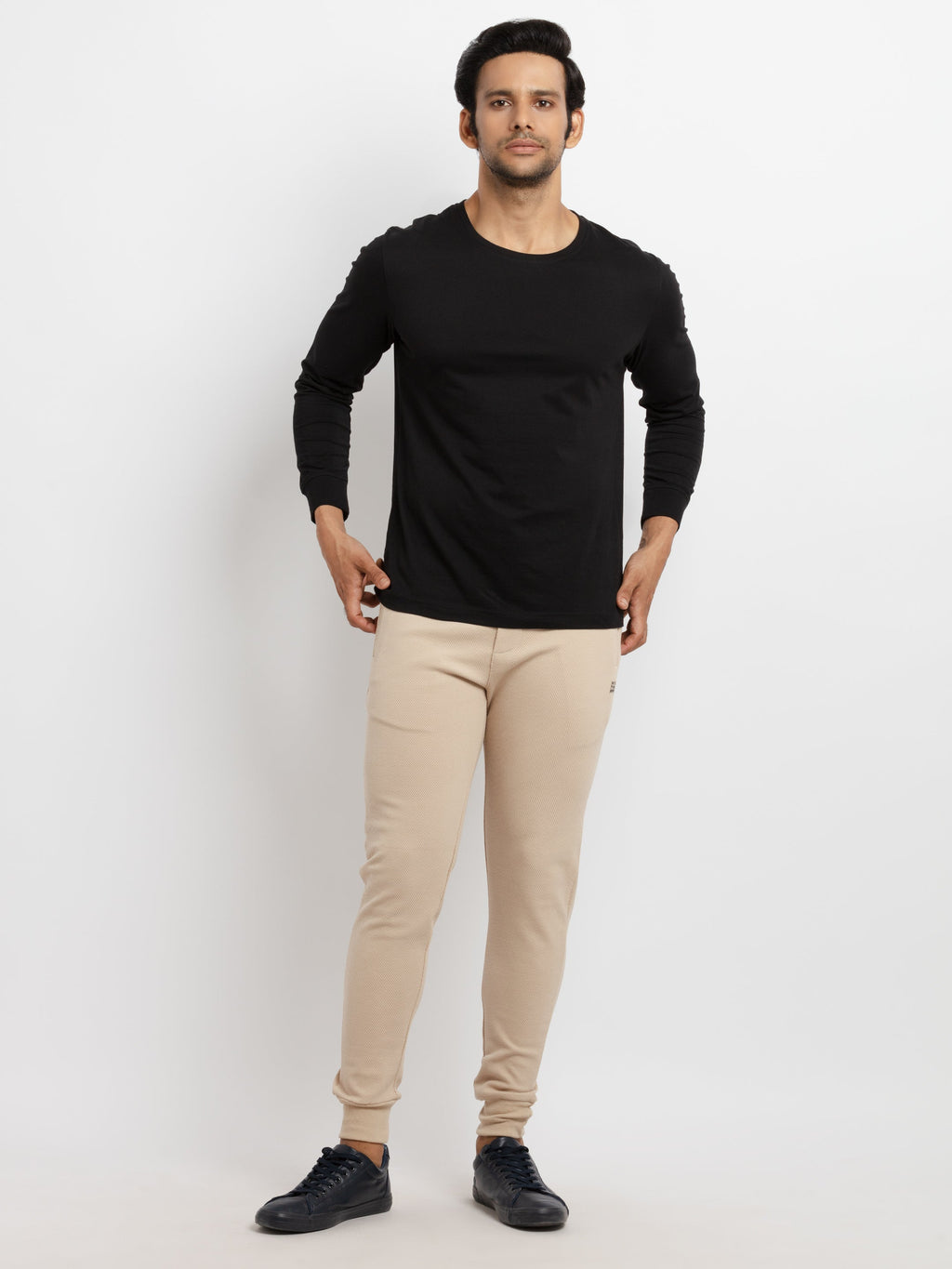 sports joggers