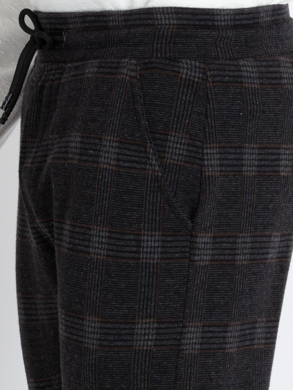 sports track pants
