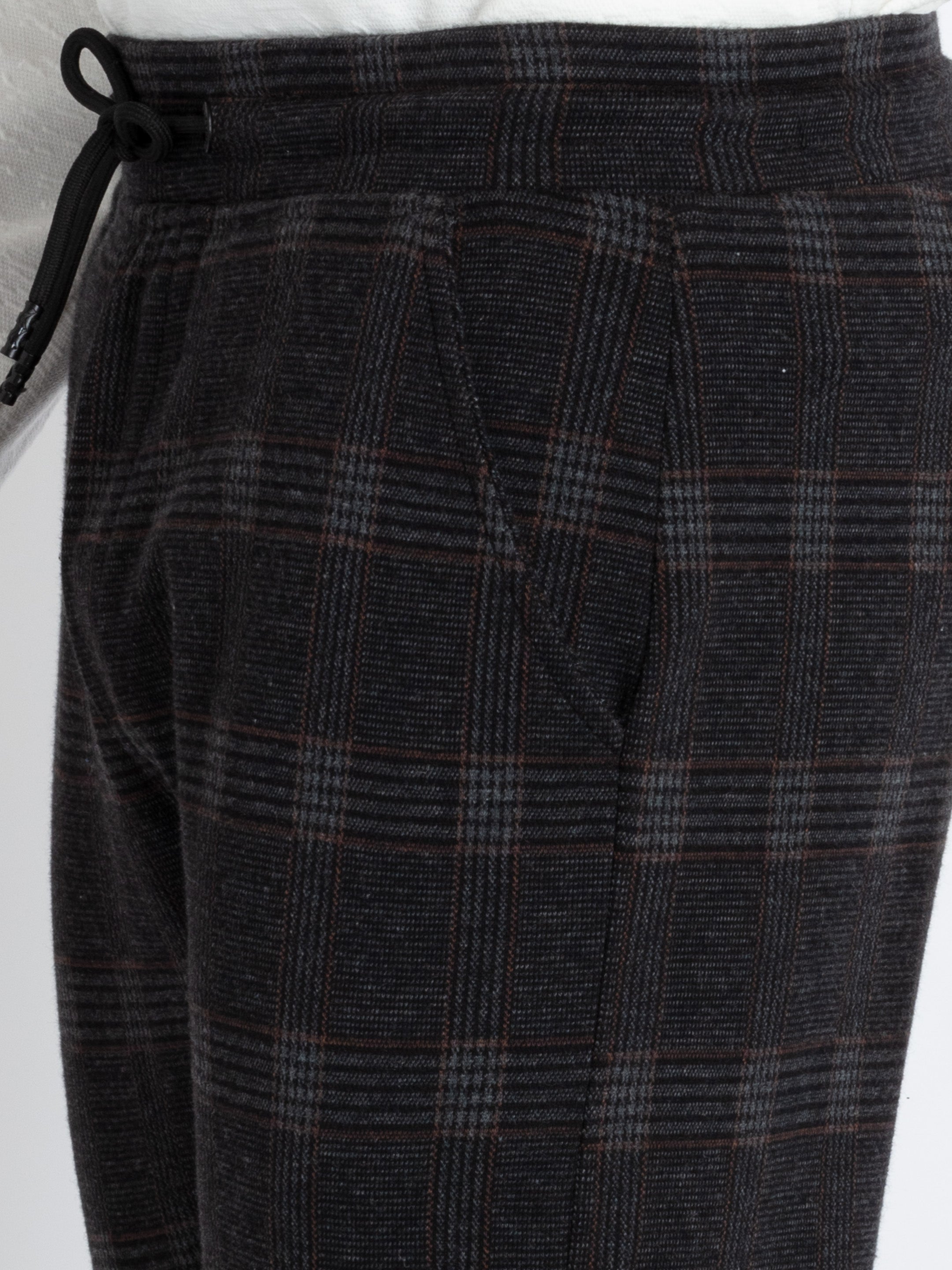 sports track pants