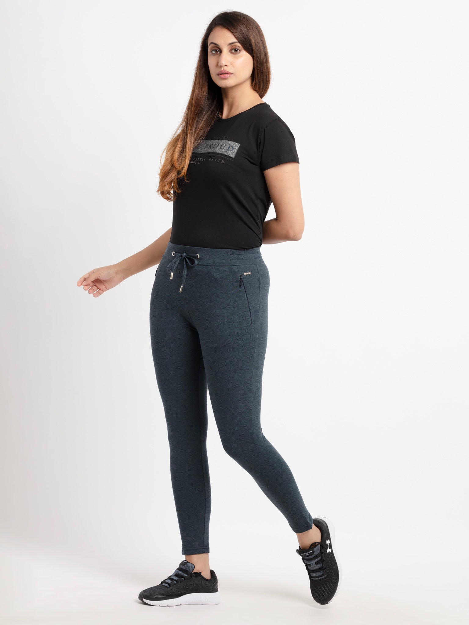 Women's Solid Regular Fit Track Pants